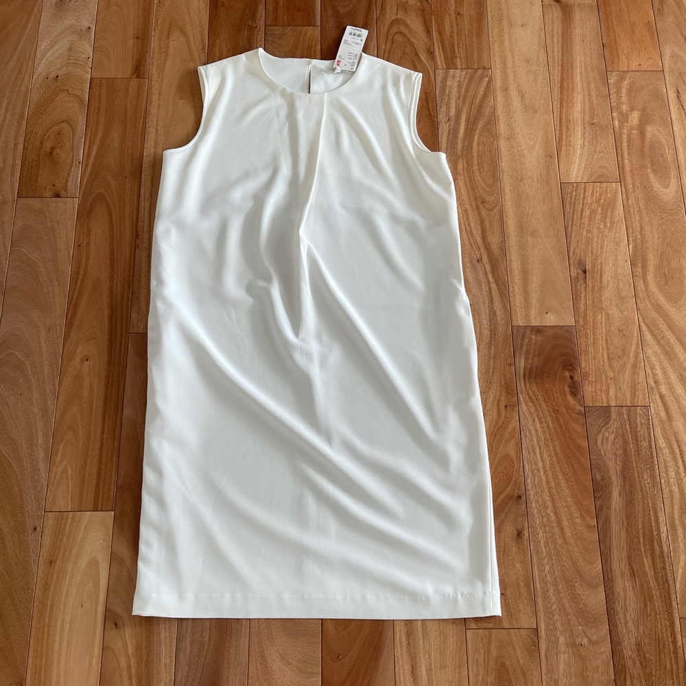 NWT Uniqlo Chic White Shift Dress S
